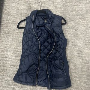 Lululemons Women’s Puffer Vest - Size Small